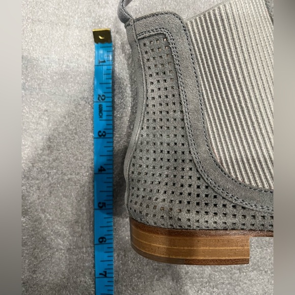 [39/US8.5]Pertini Sage Gray Perforated Ankle Light Suede Boots - Picture 6 of 8